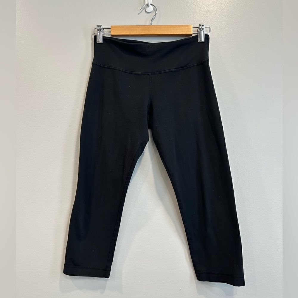 Lululemon Luon Mid Rise Black Capris